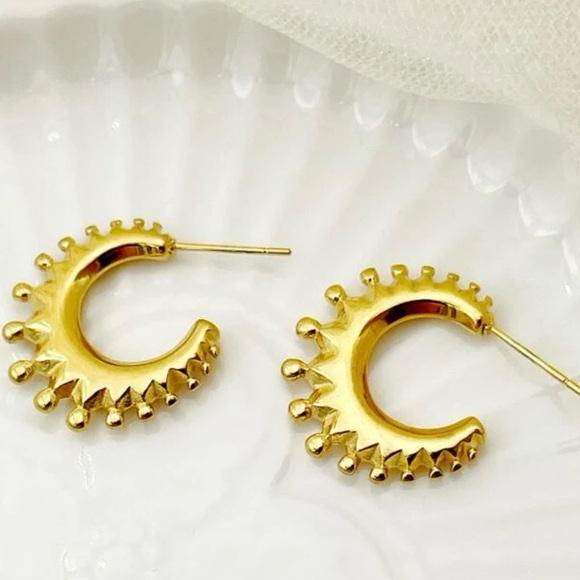 “Tiara” Crown Coronet Diadem Circlet Sovereign Royal Regal Baroque Medieval Hoop - Picture 1 of 4